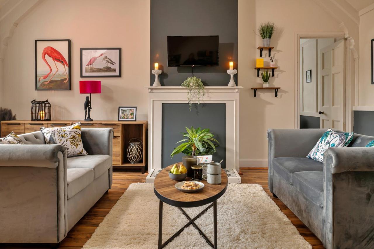 Finest Retreats - Sunnycroft Penthouse Apartman Llandrindod Wells Kültér fotó